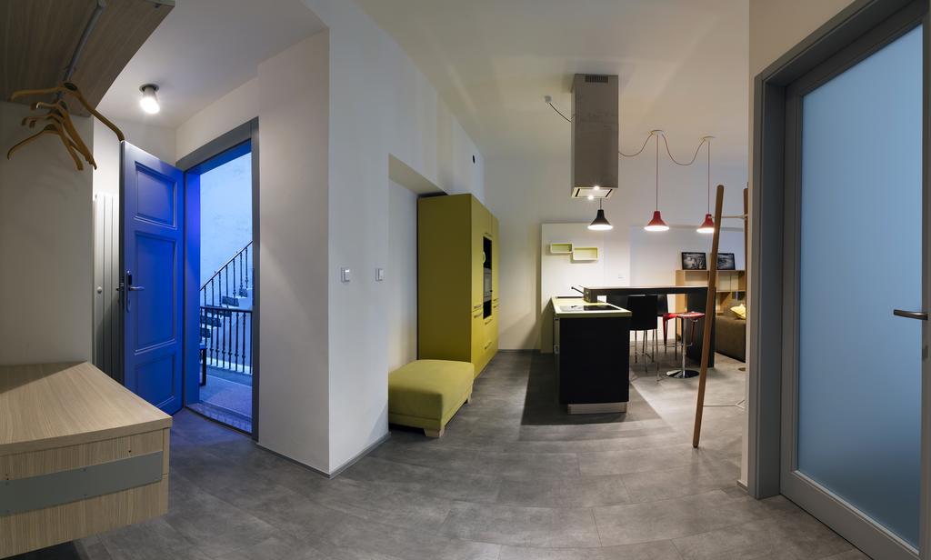 Apartment At The Blue Duckling Prag